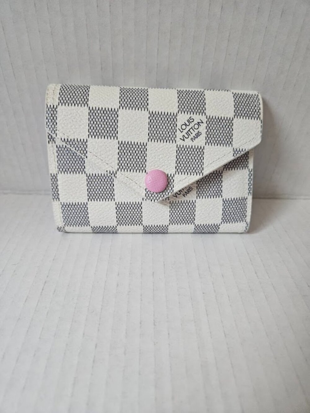 Pink and Gary Trifold wallet with classic checkered canvas
